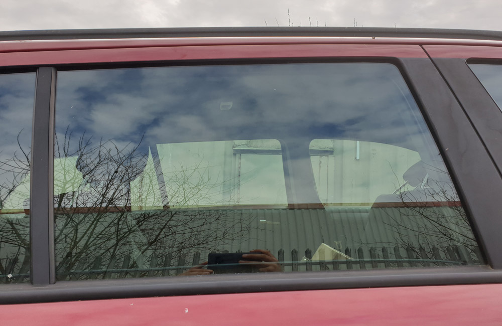 Vauxhall Zafira Club 16V Door window glass driver side rear